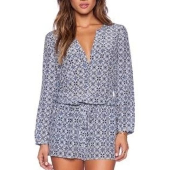 Joie Rialto Romper 100% Silk Pockets Long Sleeve V-Neck Drawstring Waist Size L
